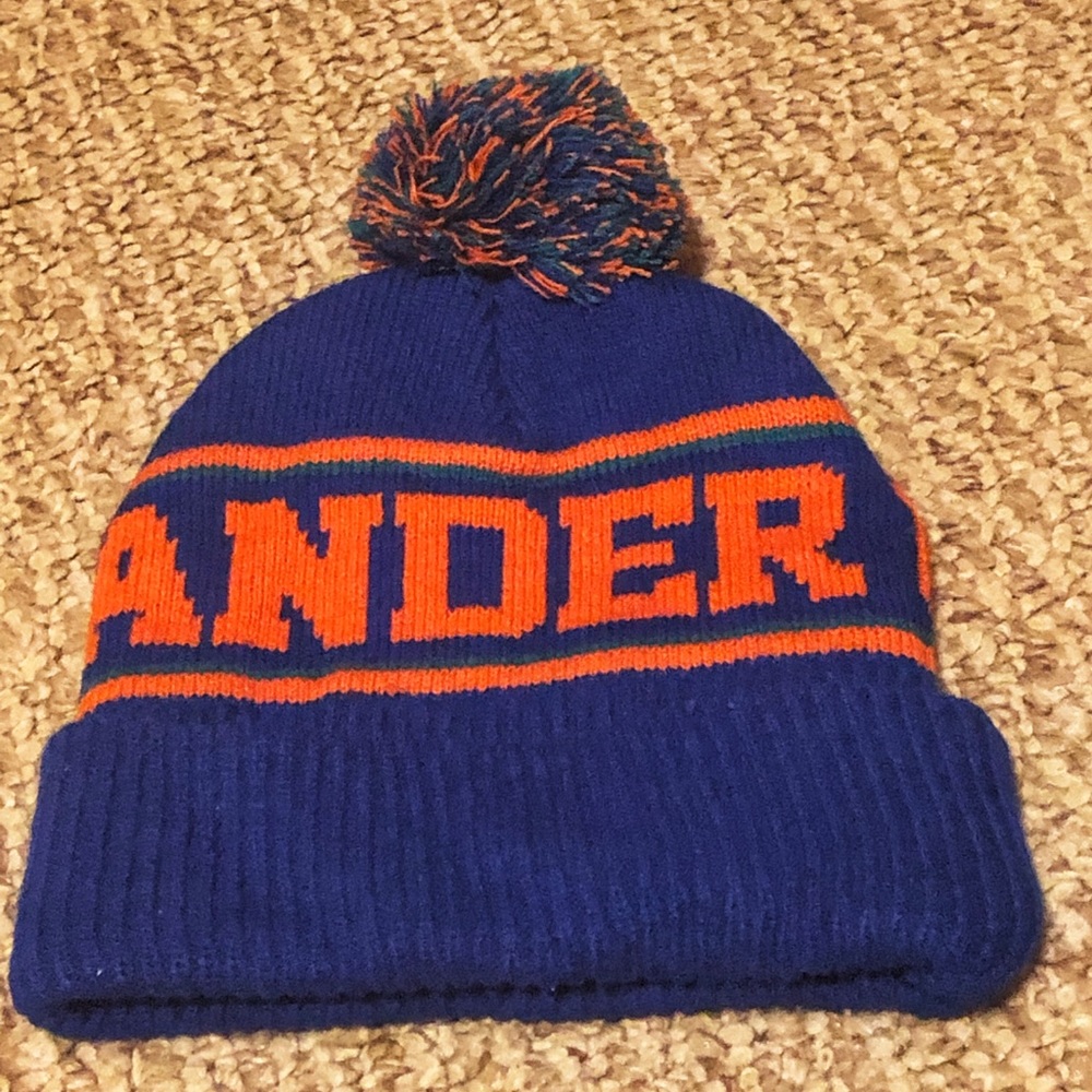 CHARMANDER STOCKING HAT - Picture 2 of 5